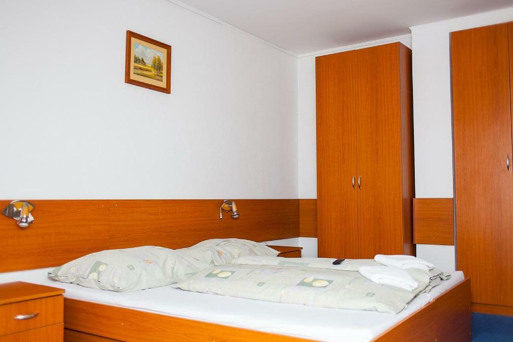 Penzion Centrum Oravsky Biely Potok Ngoại thất bức ảnh